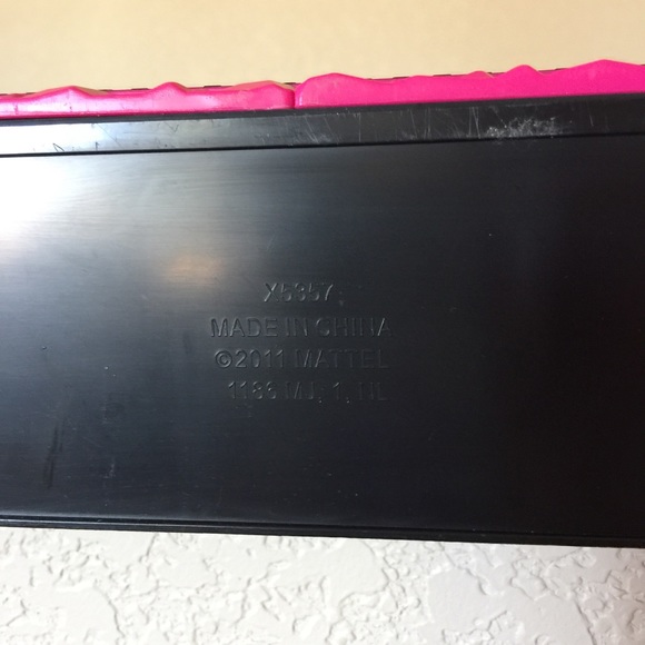 2011 Mattel Pink & Black Barbie Doll Wardrobe Case - Picture 10 of 10